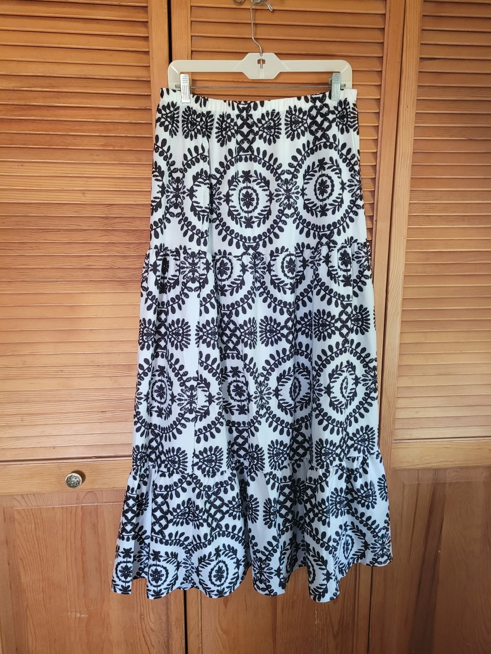 Black & White Tiered Maxi Skirt - Elegant Floral Medallion